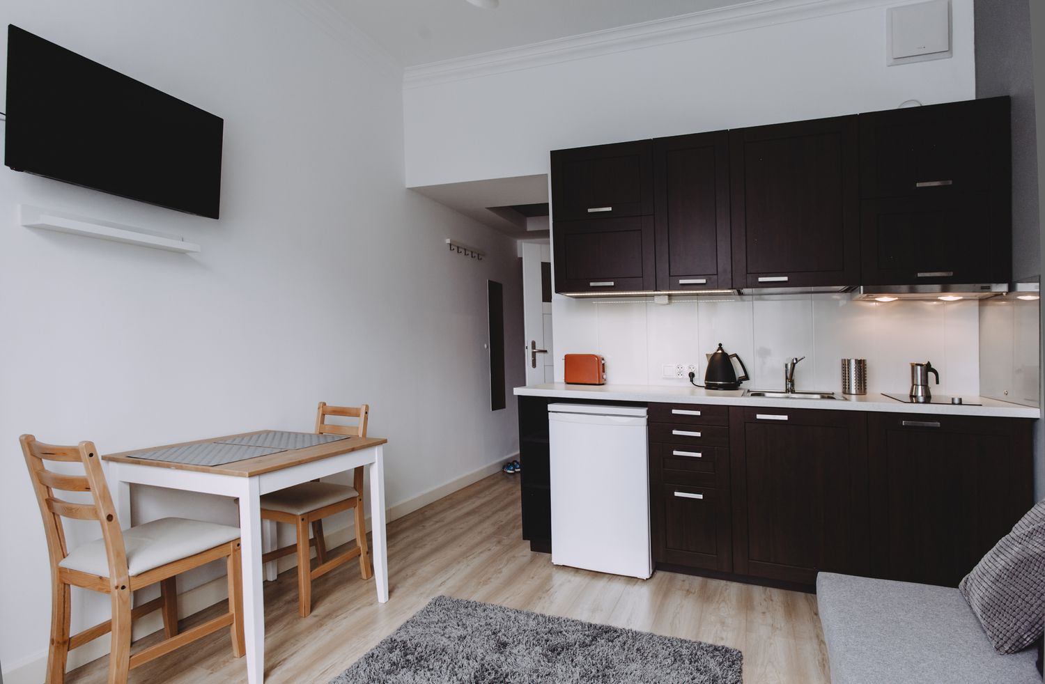 neutral apartment kitchen