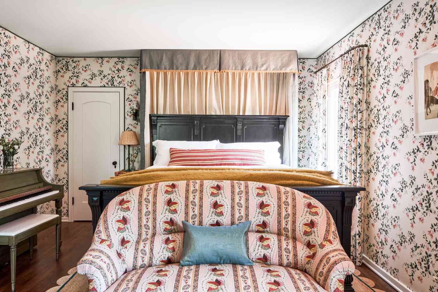 mixed botanical prints in bedroom
