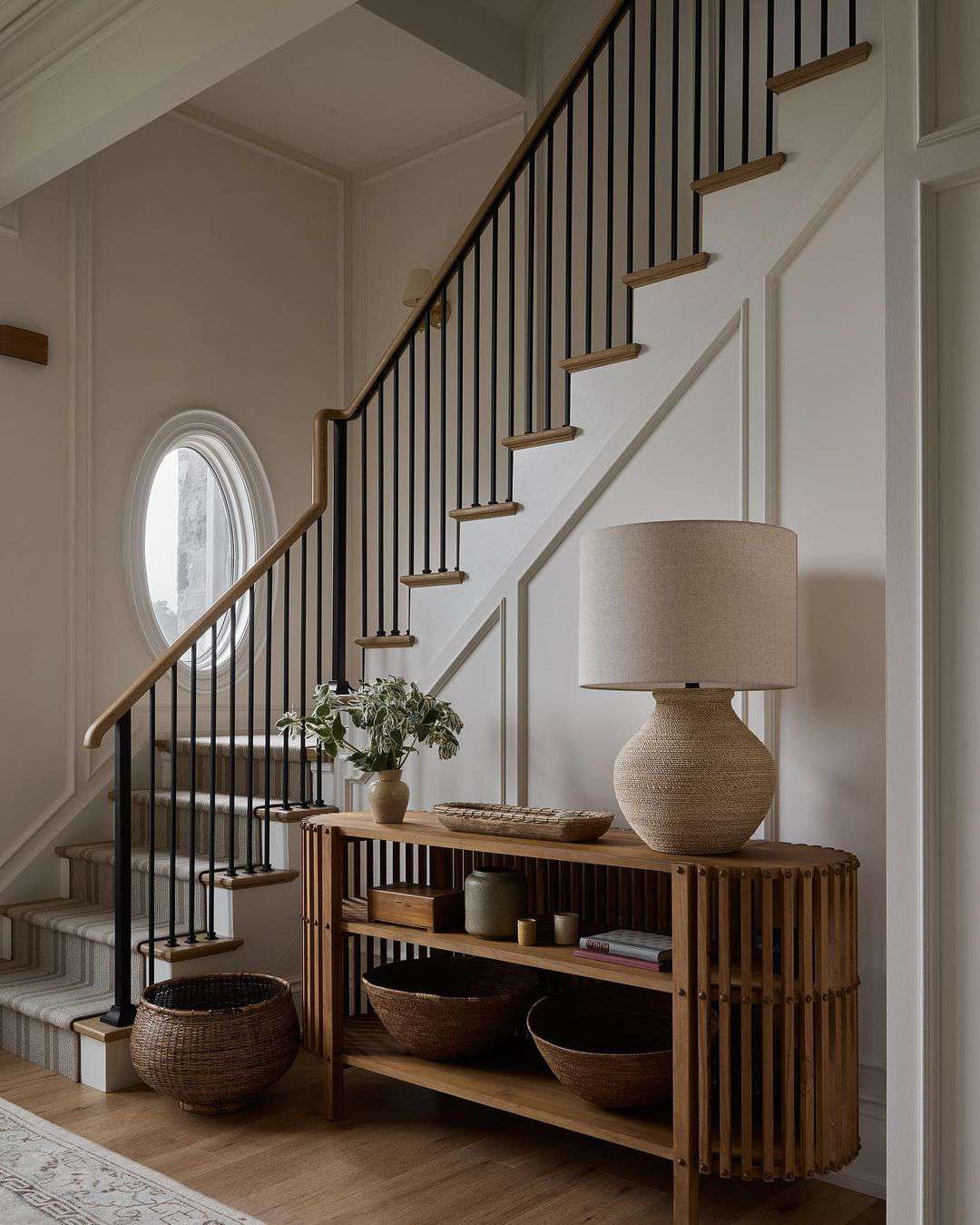 Neutral Entryway