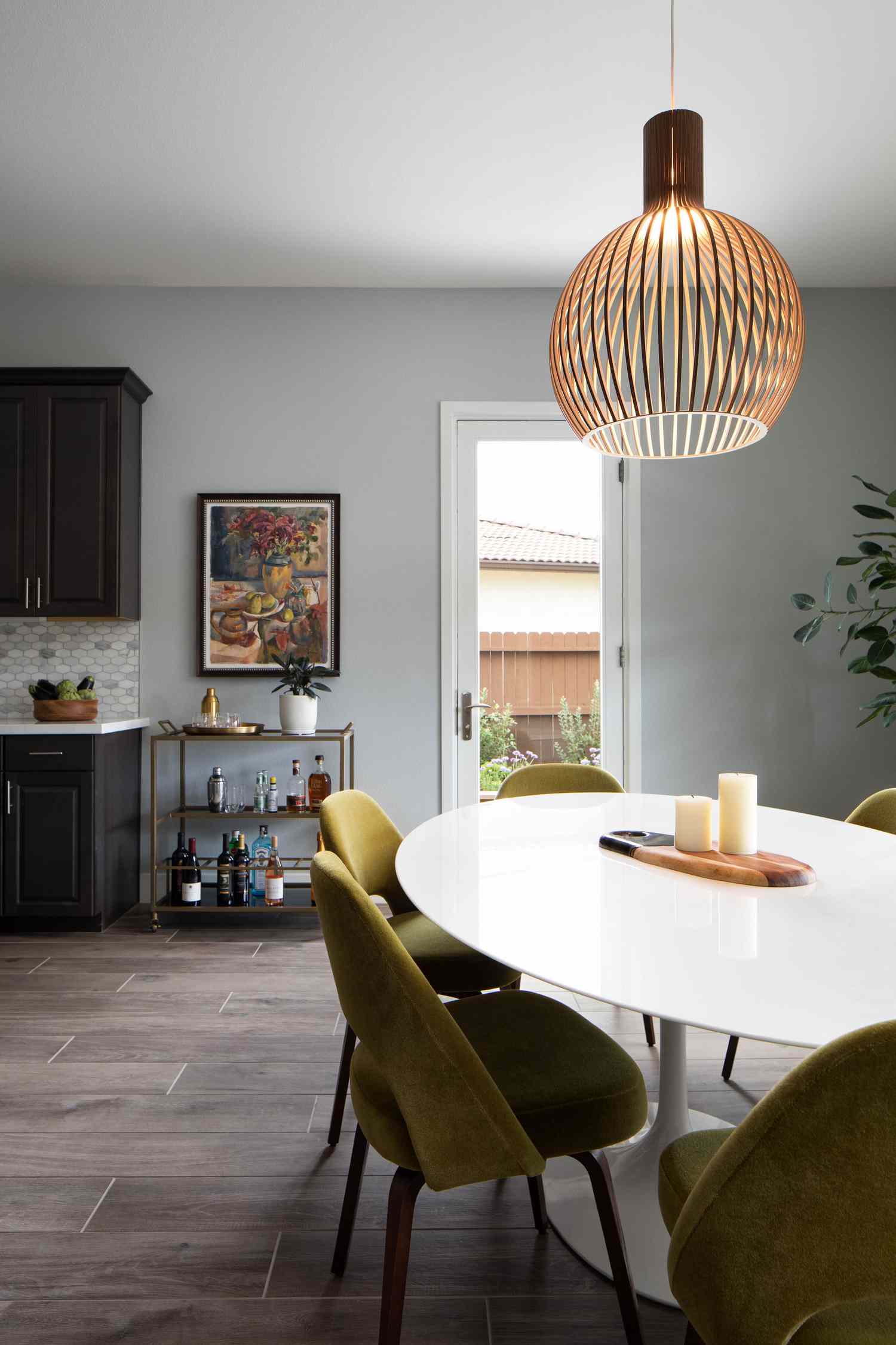what interior designers notice in a room