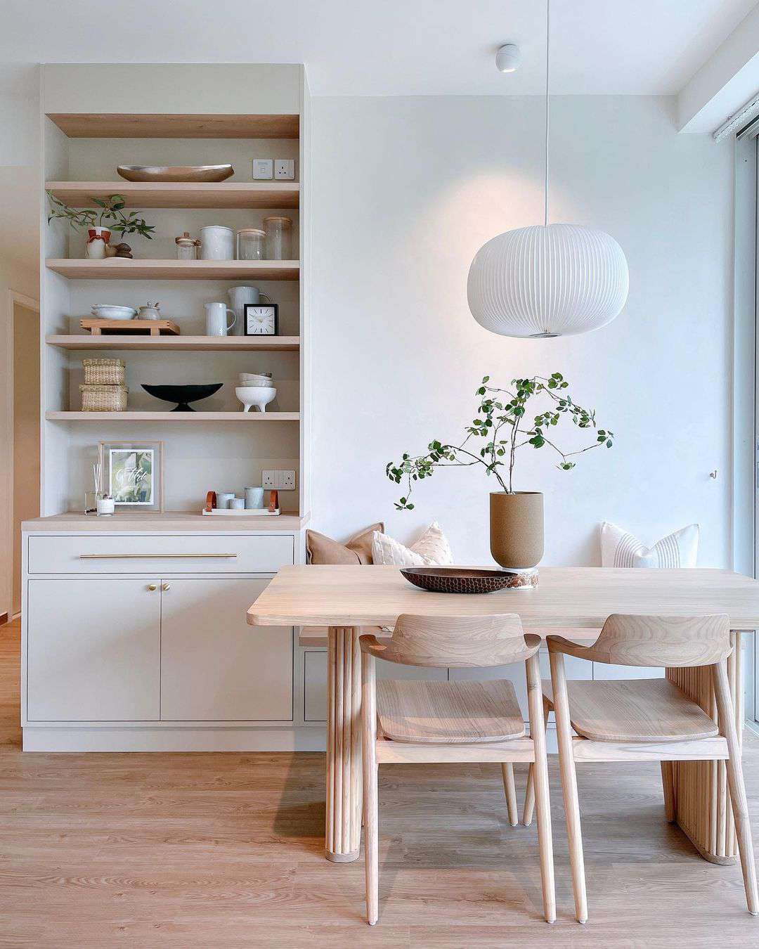Dining nook with Scandinavian Japandi feel.